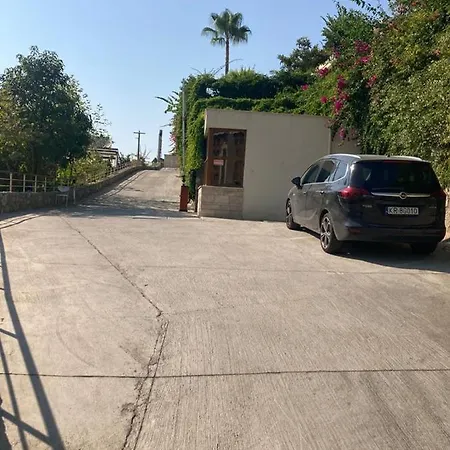 Valla Buanes, Kleopatra * Alanya