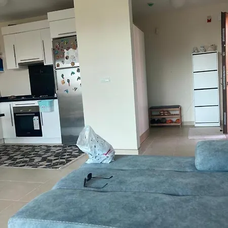 Valla Buanes, Kleopatra * Alanya